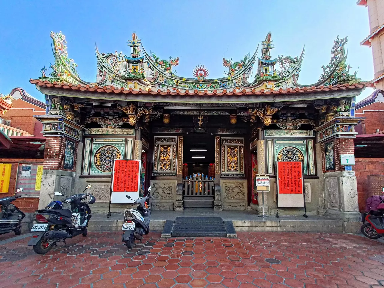 鳳山龍山寺,龍山寺,龍山寺有幾間,觀音菩薩