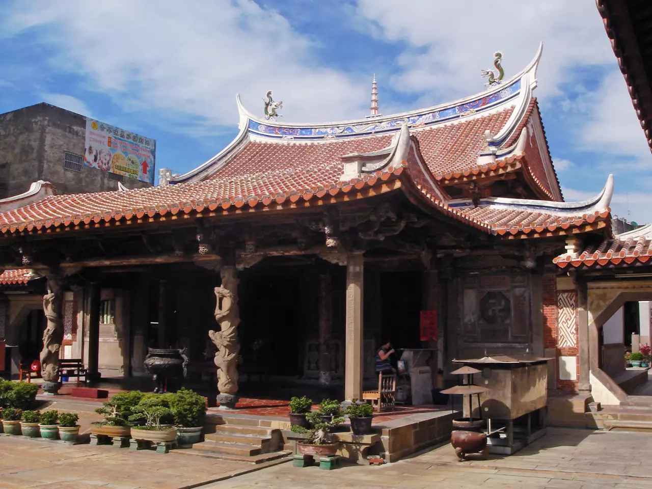 鹿港龍山寺,龍山寺,龍山寺有幾間,觀音菩薩